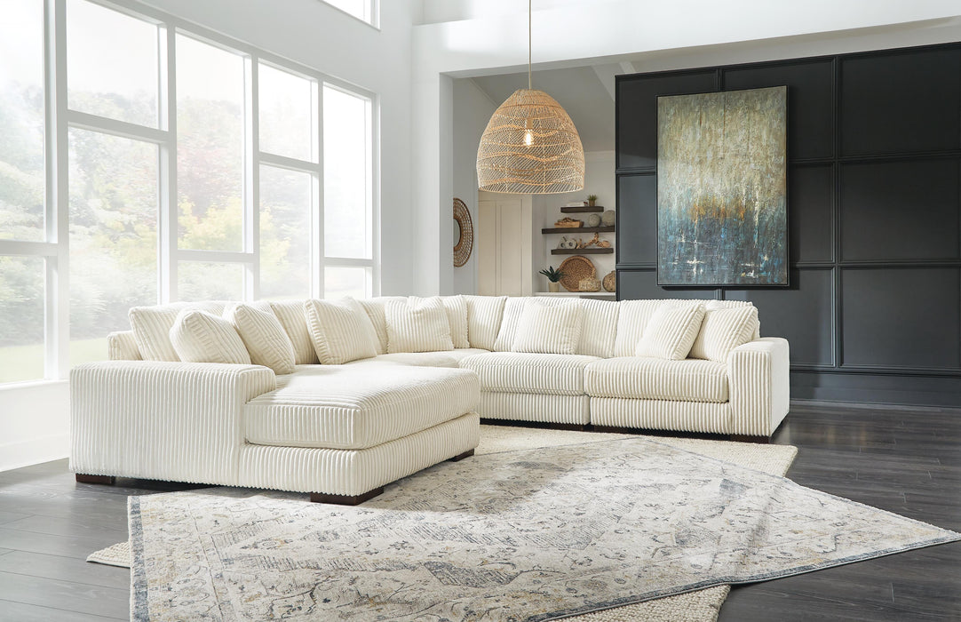 Lindyn Sectional with Chaise - Eclectic 79 Furniture Store