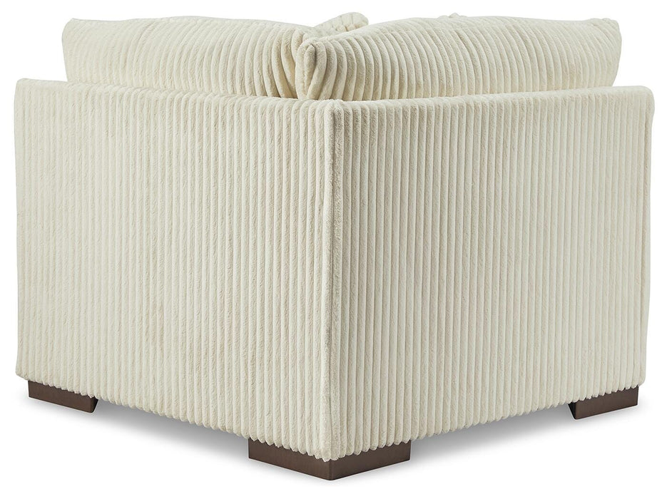 Lindyn Sectional with Chaise - Eclectic 79 Furniture Store
