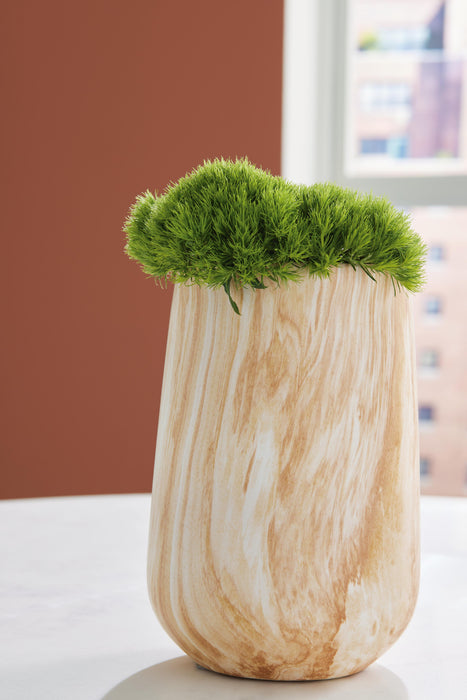 Cammen Vase - Eclectic 79 Furniture Store