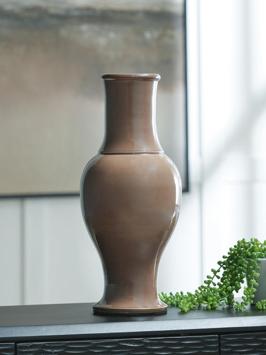 Tillmer Vase - Eclectic 79 Furniture Store