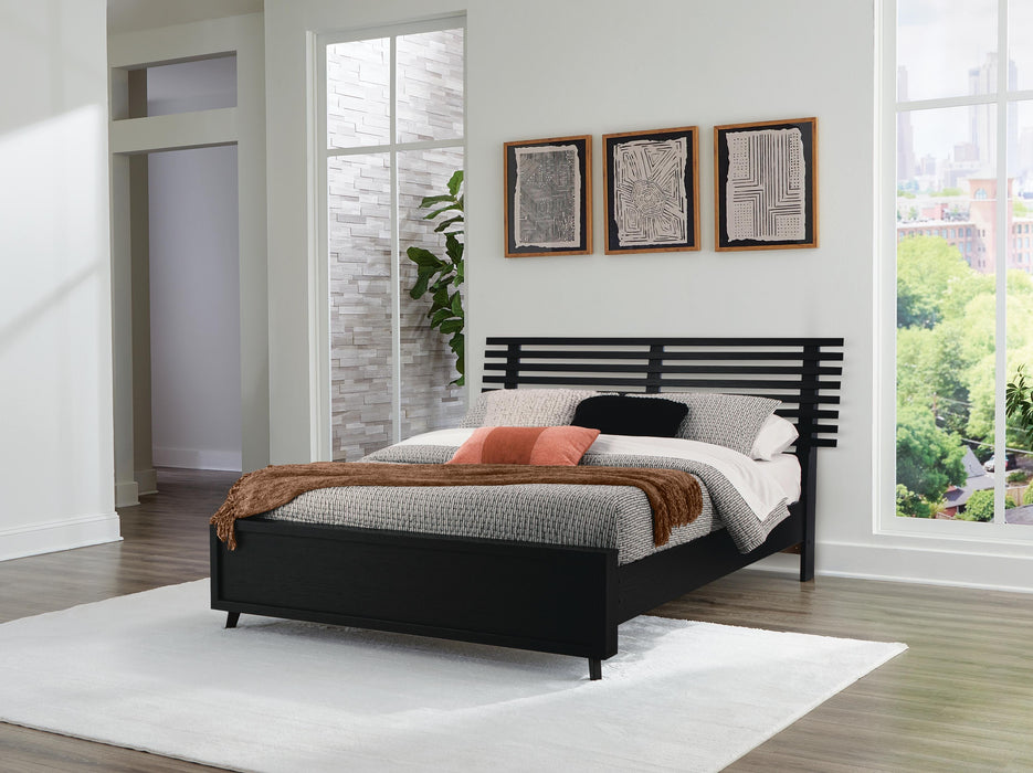 Danziar Queen Slat Bed - Eclectic 79 Furniture Store