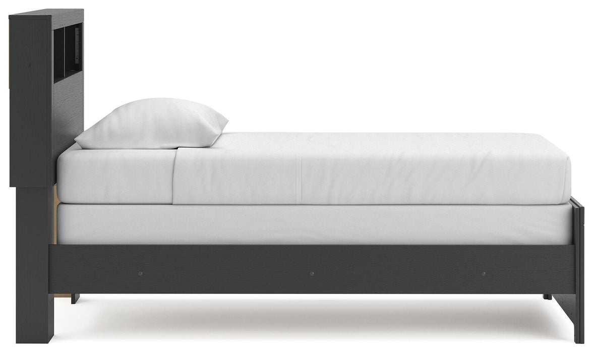 Broachmyn Bed - Eclectic 79 Furniture Store