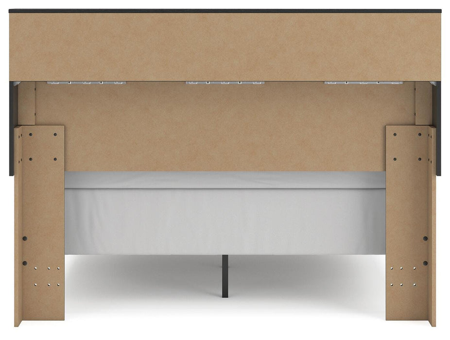 Broachmyn Bed - Eclectic 79 Furniture Store