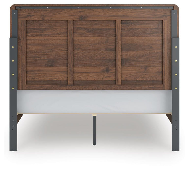 Fortlorn Bed - Eclectic 79 Furniture Store