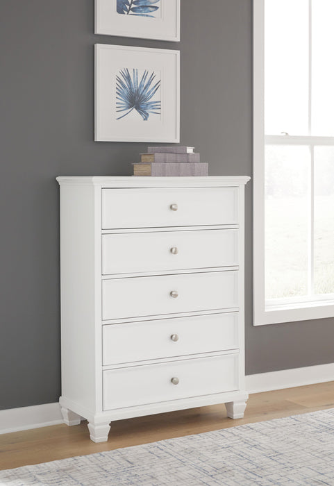Fortman Chest of Drawers - Eclectic 79 Furniture Store