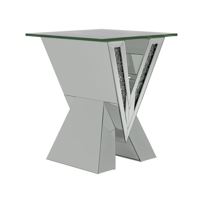 G723447 End Table