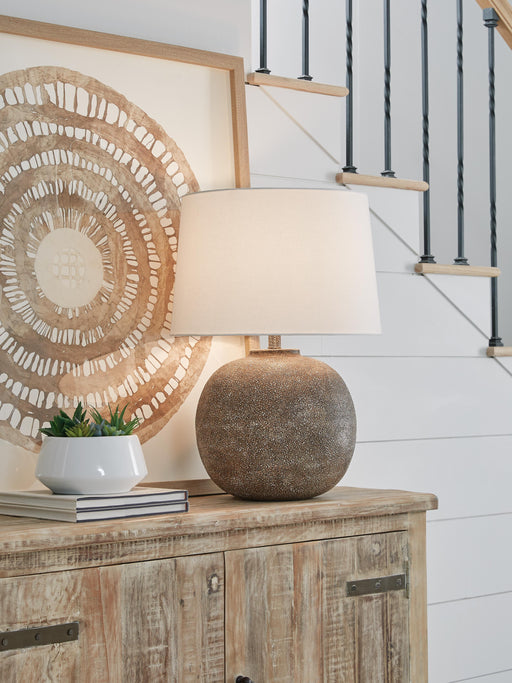 Neavesboro Lamp Set - Eclectic 79 Furniture Store