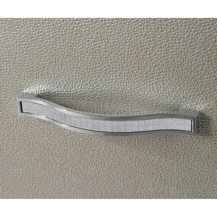 PLATINUM YOUTH PLATFORM BEDROOM SET - Eclectic 79 Furniture Store