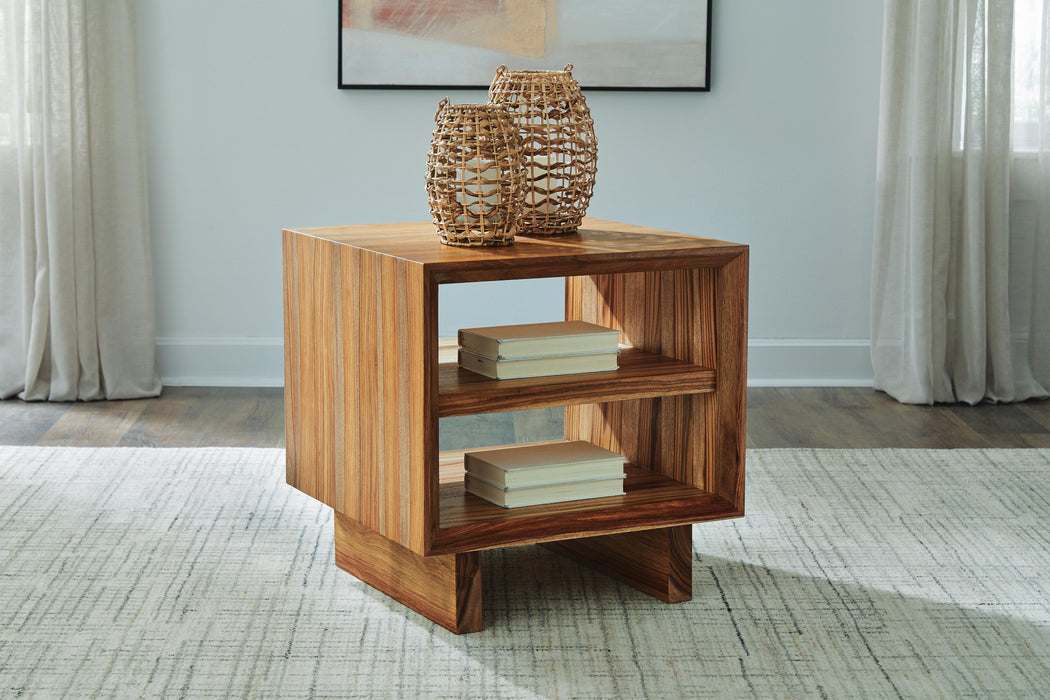 Dressonni End Table - Eclectic 79 Furniture Store