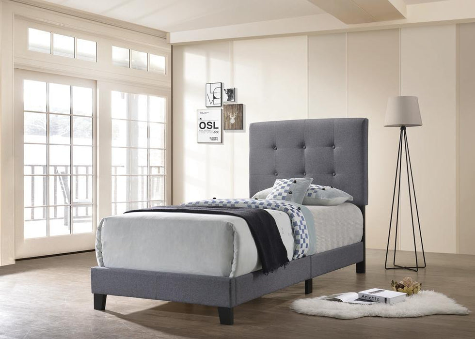 G305747 Twin Bed image